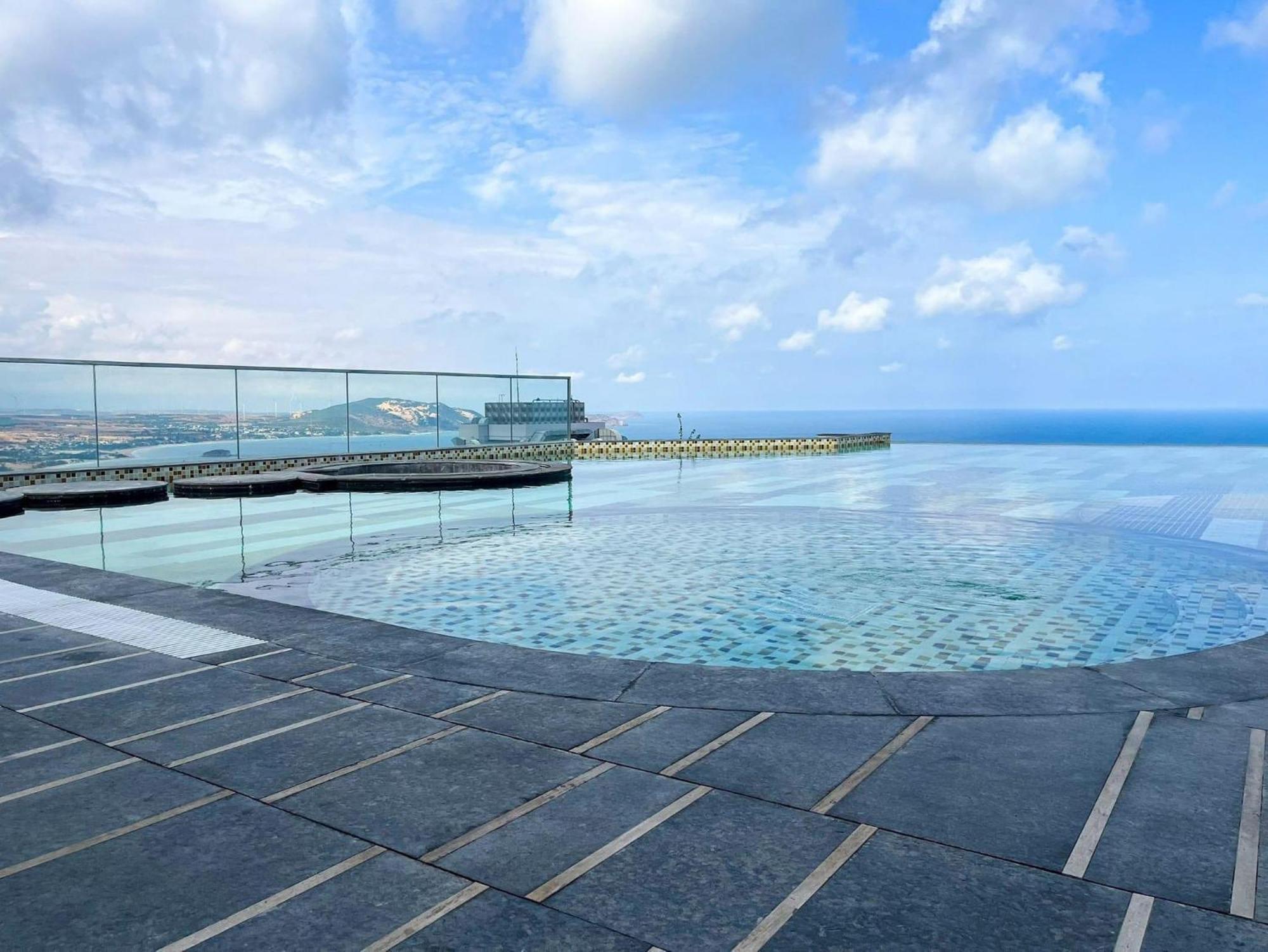Victor Group Condotel Apec Phu Yen Туїхоа Екстер'єр фото